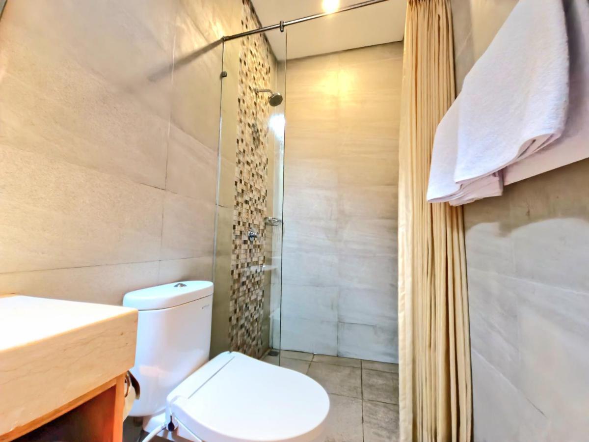 Kamandaka Hostel Kuta  Ngoại thất bức ảnh