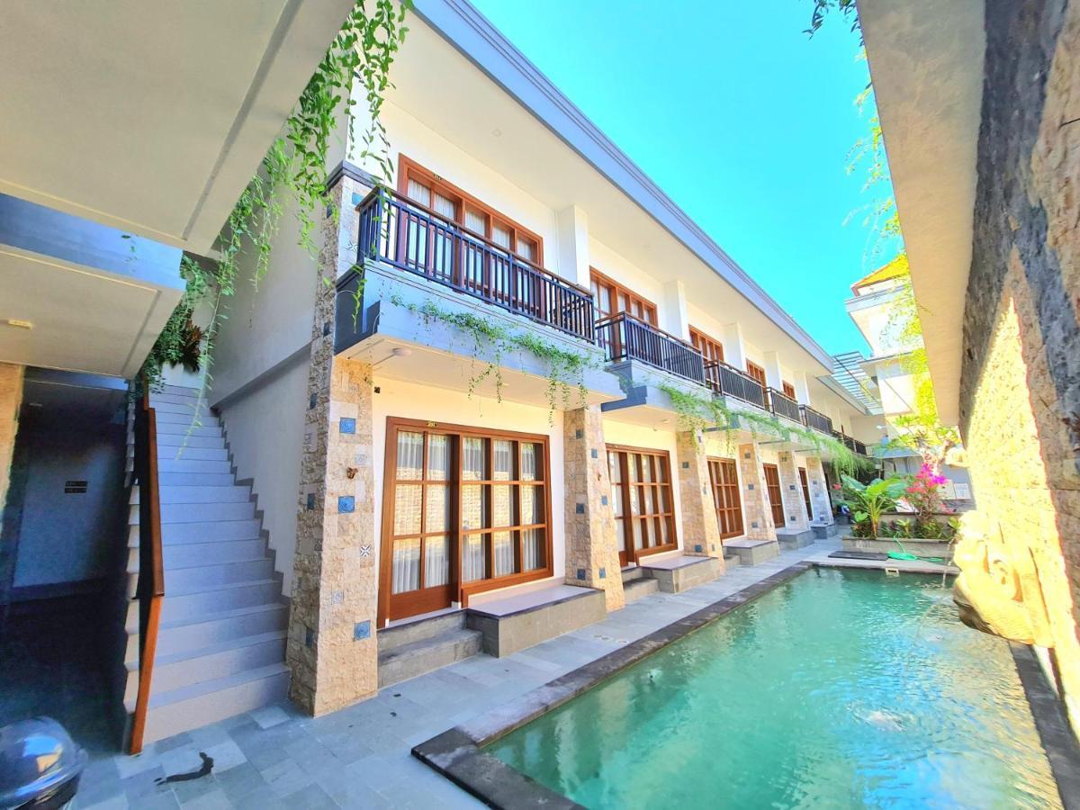 Kamandaka Hostel Kuta  Ngoại thất bức ảnh