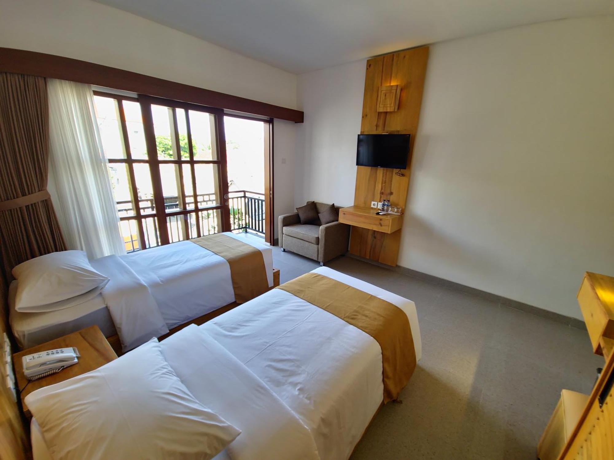 Kamandaka Hostel Kuta  Ngoại thất bức ảnh
